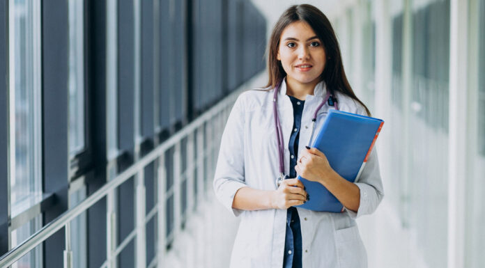 elderly care nurse